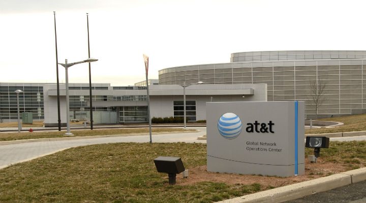 AT&T Mobility posts strong connection growth, dip in profits | RCR Wireless