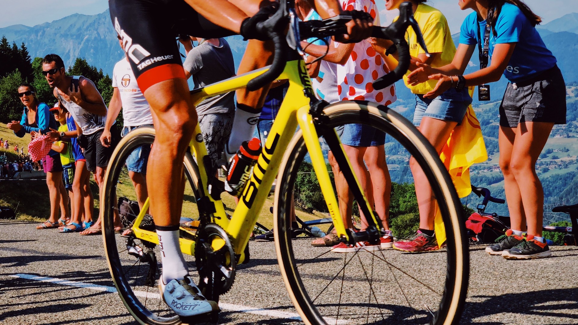NTT deploys IoT and AI to create live digital twin of Tour de France
