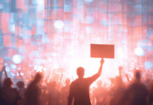 Image: 123rf AI data center people protest