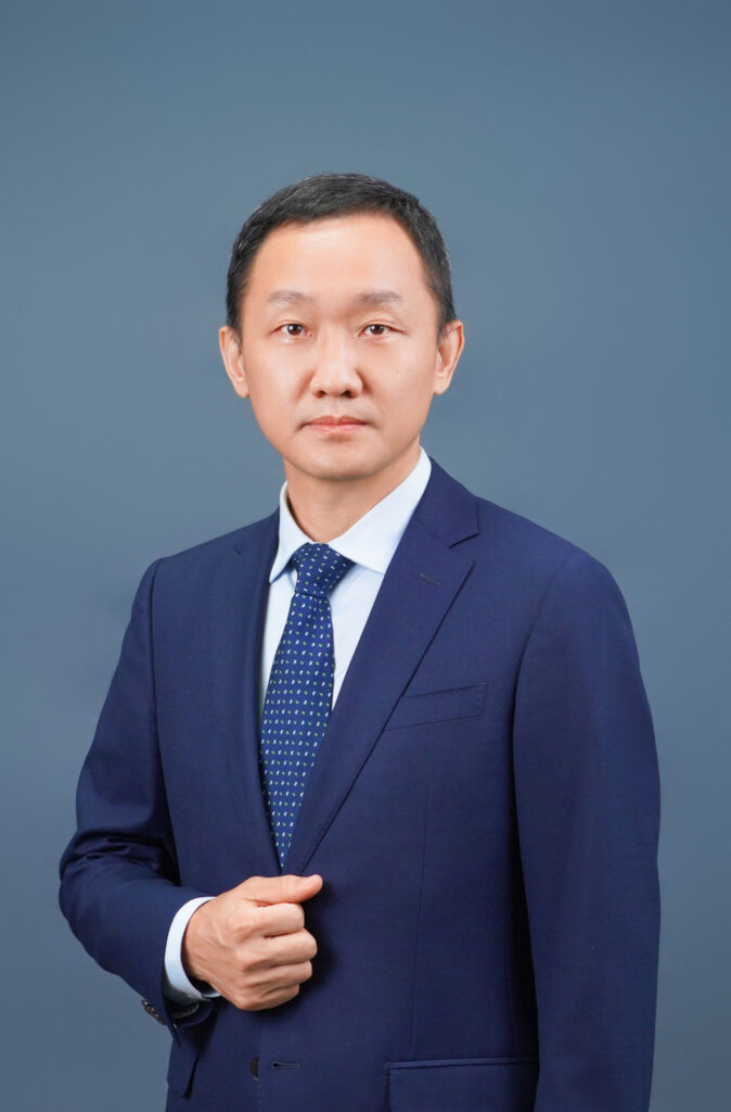 ZTE AIR MAX: Reshaping mobile network paradigm in the AI era 1 Zhang Wanchun ZTE Senior Vice President